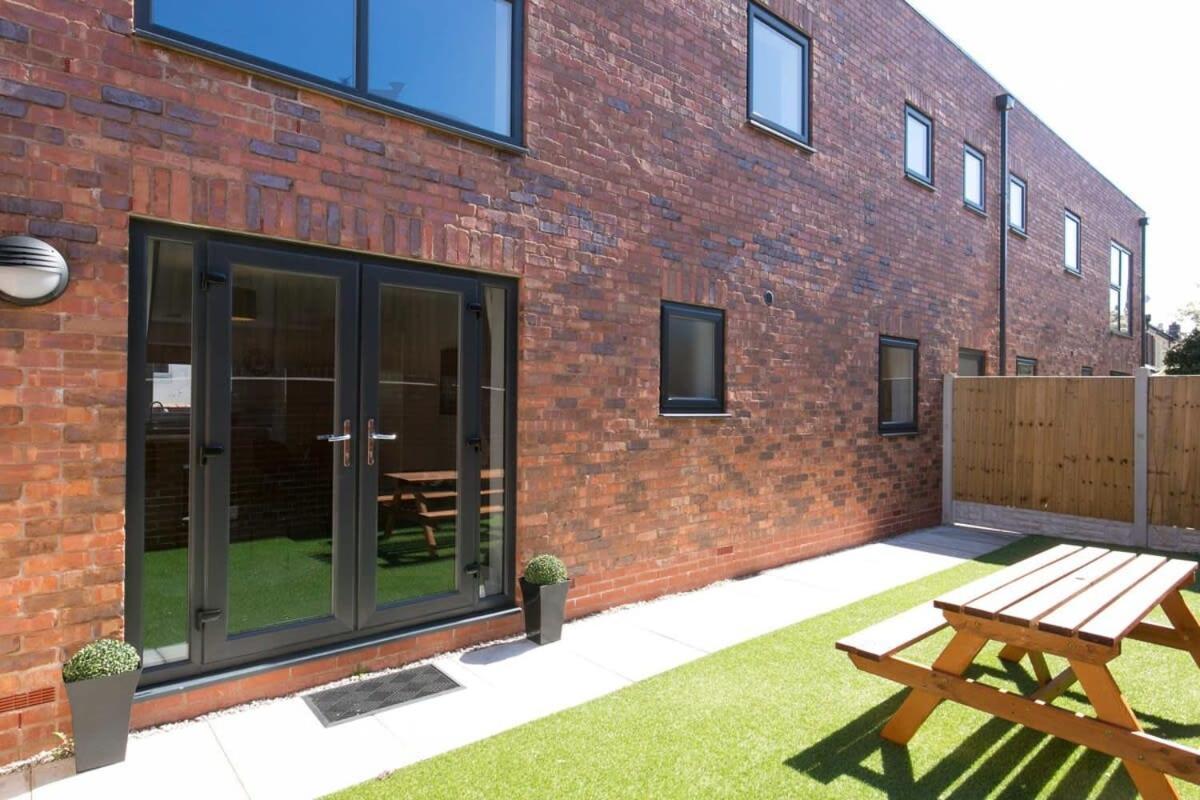 Stunning 2 Bedroom Apartment In Wallasey Εξωτερικό φωτογραφία