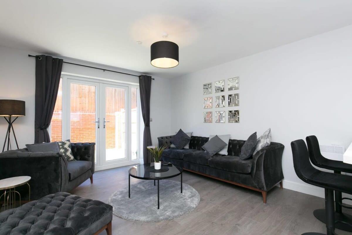 Stunning 2 Bedroom Apartment In Wallasey Εξωτερικό φωτογραφία